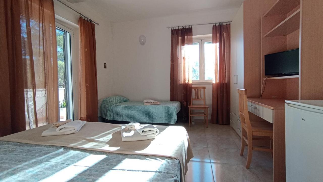 B&B Villa Maria Ester Vieste Buitenkant foto